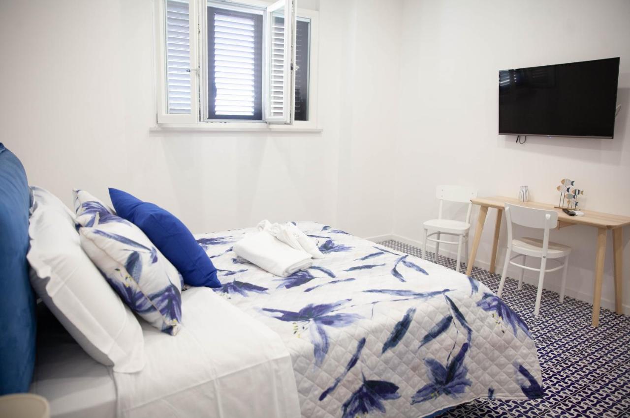 White Blu House - Massa Lubrense Sorrento Apartment Bagian luar foto