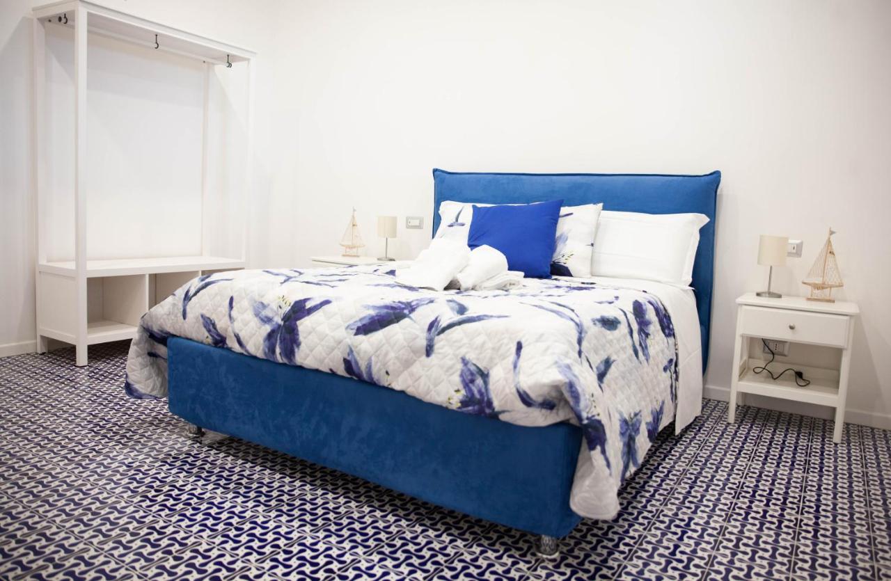 White Blu House - Massa Lubrense Sorrento Apartment Bagian luar foto